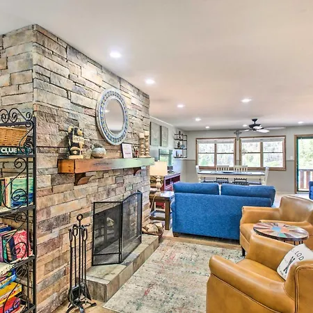 Main St Red River Ski Condo With Mountain View!